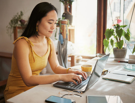 Subscription boxes help to connect with remote team members