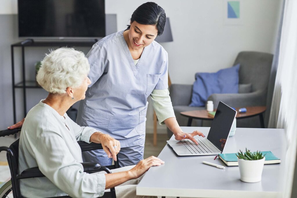 UTI Symptoms in Elderly: Signs Caregivers Often Miss